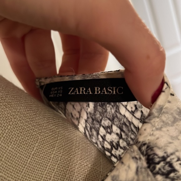 Zara dress - Picture 5 of 5